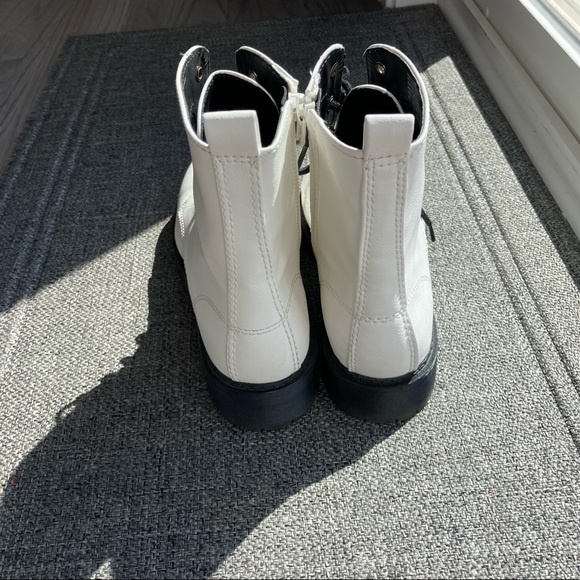 White lace up combat hiking boots - ankle bootie - Picture 3 of 3